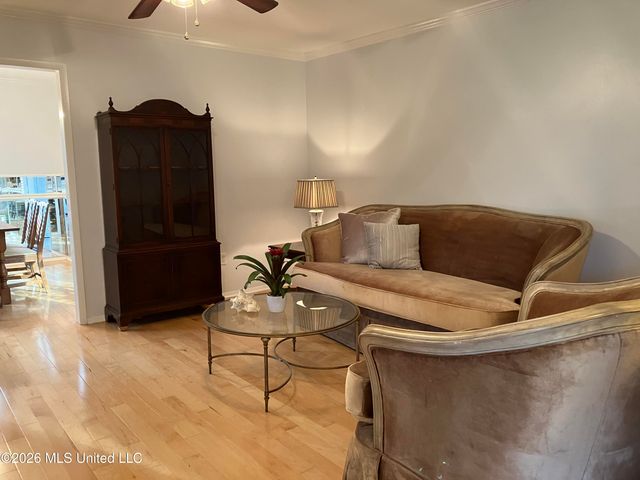 8000 Helmsdale, Ocean Springs, MS 39564