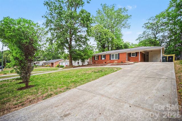 694 Forest Street NW, Concord, NC 28025