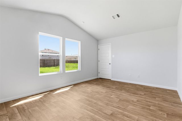 69 Road 5102d, Cleveland, TX 77327