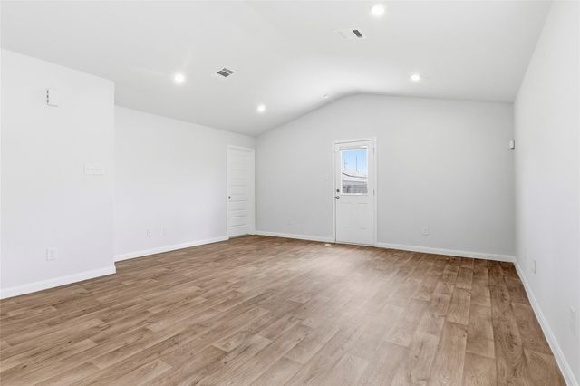 69 Road 5102d, Cleveland, TX 77327