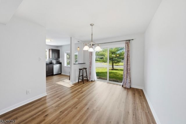 111 Dorset Ct, Hillsborough Twp., NJ 08844