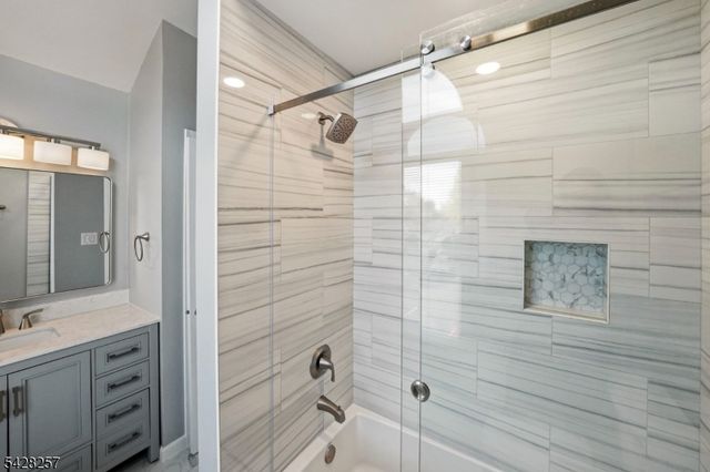 111 Dorset Ct, Hillsborough Twp., NJ 08844