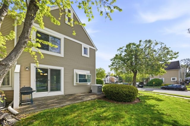111 Dorset Ct, Hillsborough Twp., NJ 08844