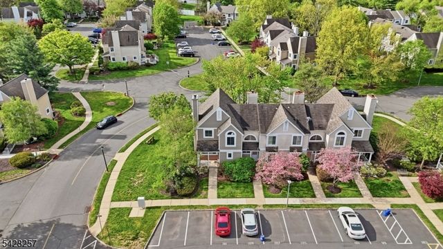 111 Dorset Ct, Hillsborough Twp., NJ 08844