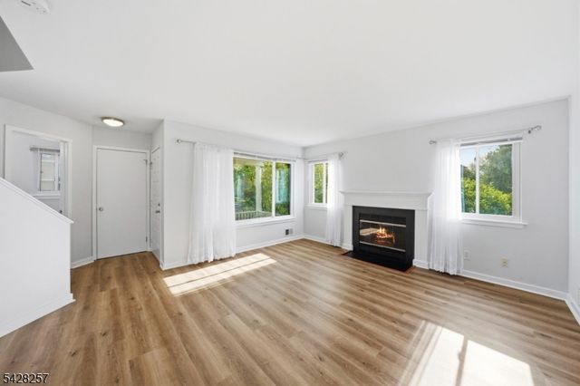 111 Dorset Ct, Hillsborough Twp., NJ 08844