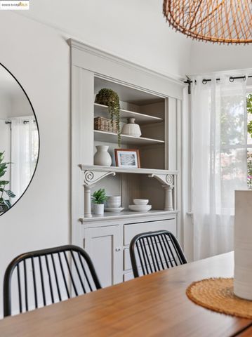 2132 Haste St, Berkeley, CA 94704