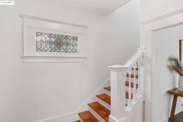 2132 Haste St, Berkeley, CA 94704
