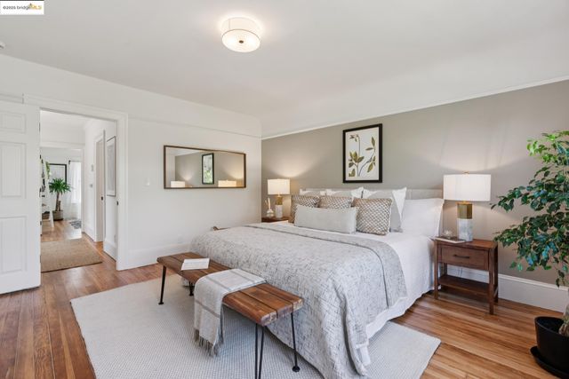 2132 Haste St, Berkeley, CA 94704