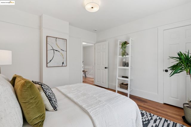 2132 Haste St, Berkeley, CA 94704