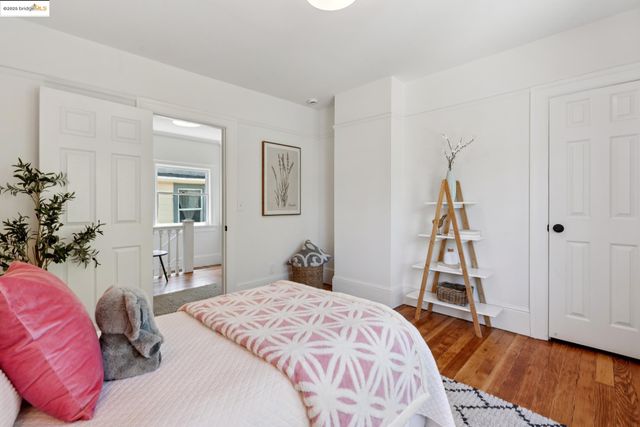 2132 Haste St, Berkeley, CA 94704