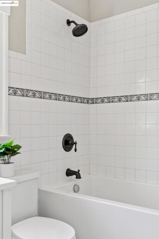 2132 Haste St, Berkeley, CA 94704