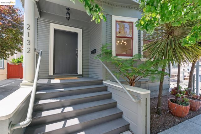 2132 Haste St, Berkeley, CA 94704