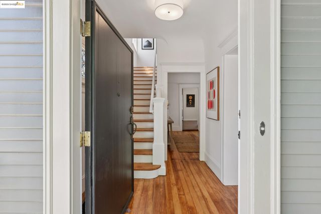 2132 Haste St, Berkeley, CA 94704