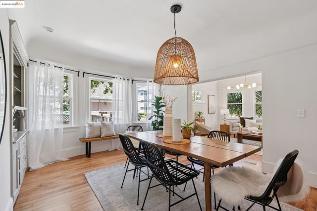 2132 Haste St, Berkeley, CA 94704