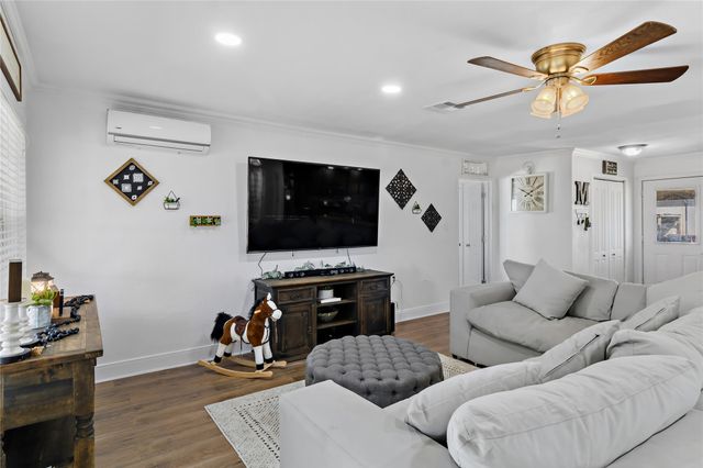 160 LCR 825, Groesbeck, TX 76642