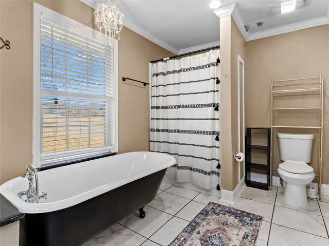 160 LCR 825, Groesbeck, TX 76642