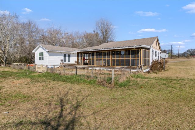 160 LCR 825, Groesbeck, TX 76642