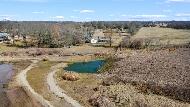 160 LCR 825, Groesbeck, TX 76642