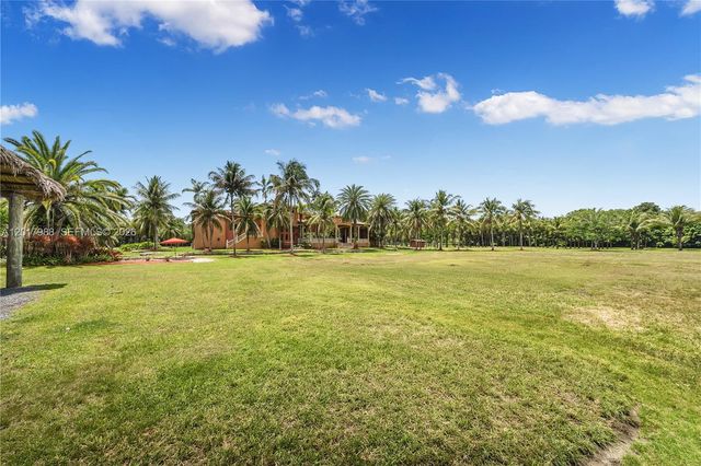 17201 SW 248th St, Homestead, FL 33031