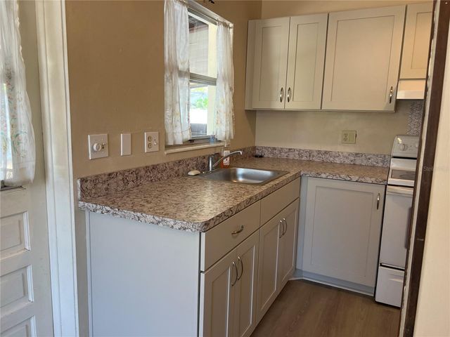 321 ALBA STREET E, Venice, FL 34285