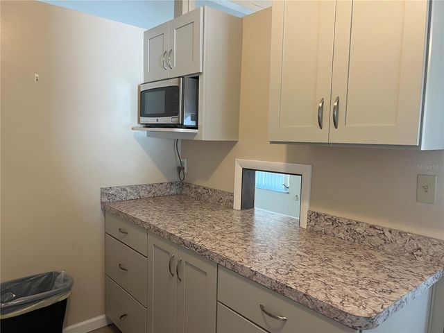 321 ALBA STREET E, Venice, FL 34285