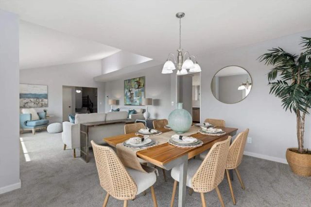 136 Helen Way, Escondido, CA 92025