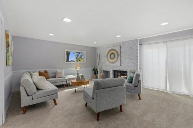 136 Helen Way, Escondido, CA 92025