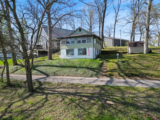 29 EMS B42e Lane, Leesburg, IN 46538