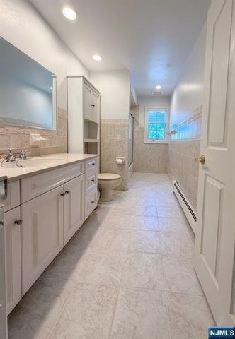1206 Briar Way, Fort Lee, NJ 07024