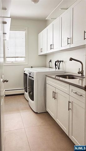 1206 Briar Way, Fort Lee, NJ 07024