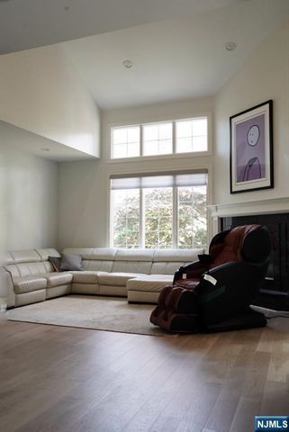 1206 Briar Way, Fort Lee, NJ 07024