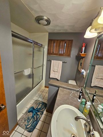 311 N Edgeway Drive, Alexandria, IN 46001