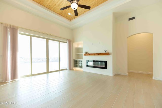 12864 PRESTBURY Avenue, El Paso, TX 79928