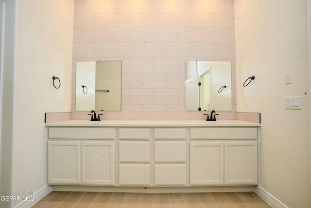 12864 PRESTBURY Avenue, El Paso, TX 79928