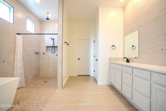 12864 PRESTBURY Avenue, El Paso, TX 79928