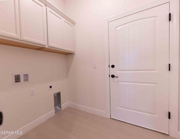 12864 PRESTBURY Avenue, El Paso, TX 79928