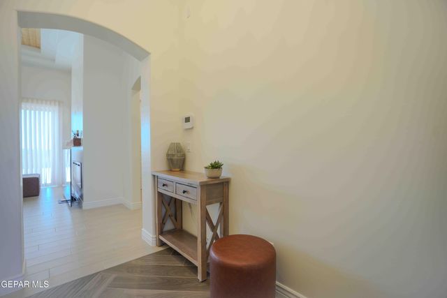 12864 PRESTBURY Avenue, El Paso, TX 79928