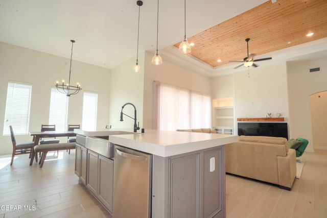 12864 PRESTBURY Avenue, El Paso, TX 79928