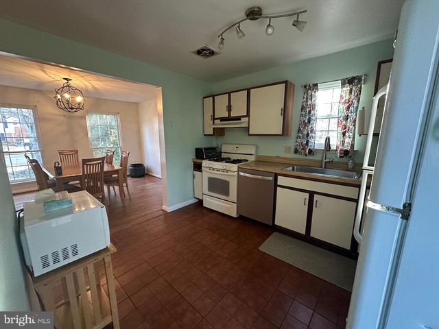 5372 SENECA CT, Woodbridge, VA 22193