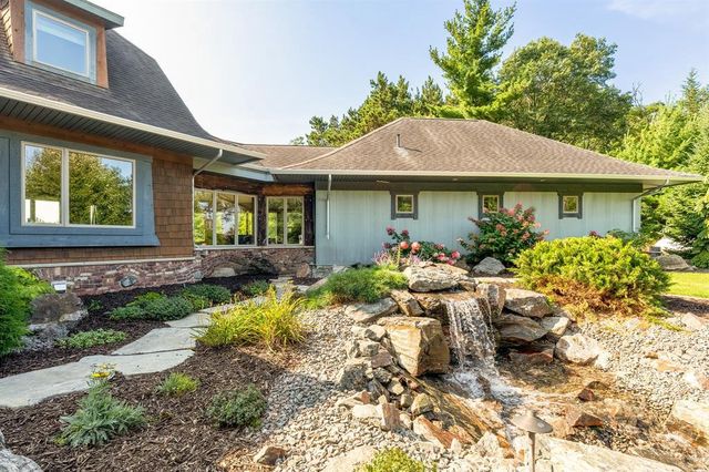 W5325 Jene Road, Eau Claire, WI 54701