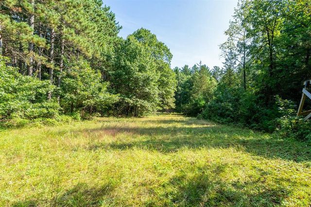 W5325 Jene Road, Eau Claire, WI 54701