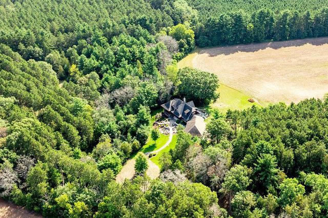 W5325 Jene Road, Eau Claire, WI 54701