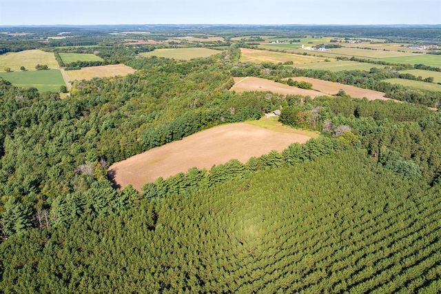 W5325 Jene Road, Eau Claire, WI 54701