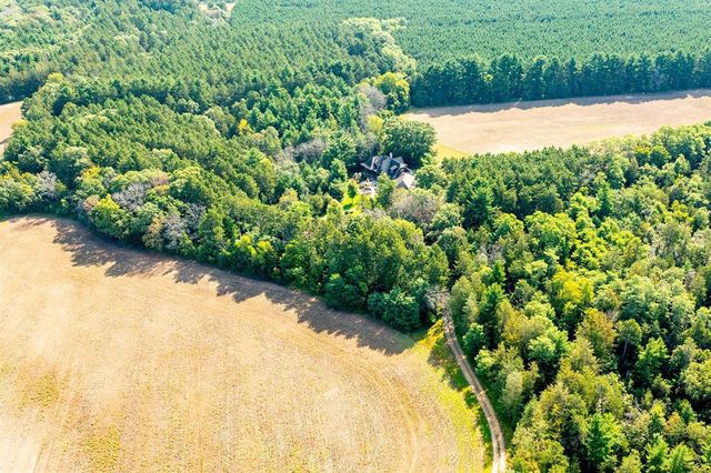 W5325 Jene Road, Eau Claire, WI 54701