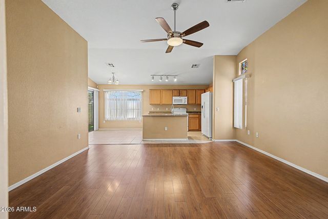 1350 S GREENFIELD Road 1085, Mesa, AZ 85206