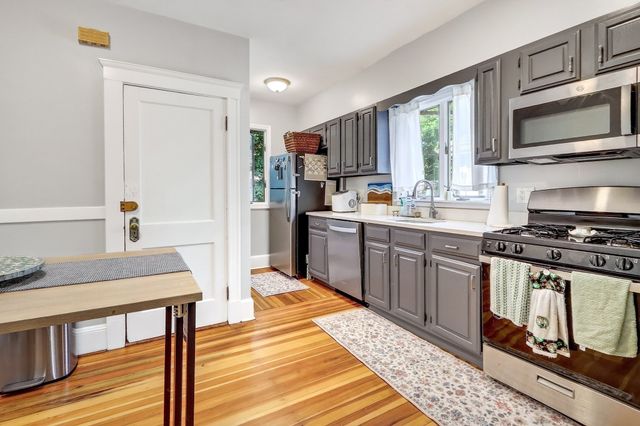 18 Franconia St, Boston, MA 02122