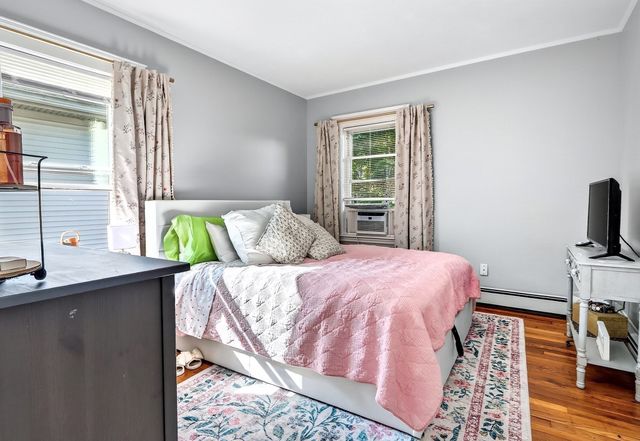 18 Franconia St, Boston, MA 02122