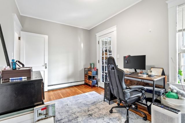 18 Franconia St, Boston, MA 02122