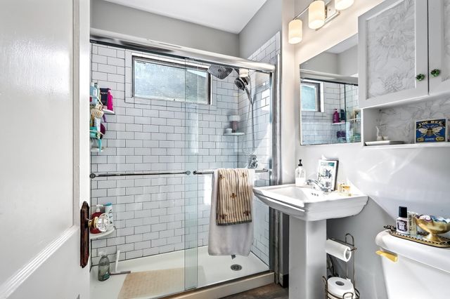 18 Franconia St, Boston, MA 02122