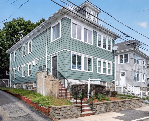 18 Franconia St, Boston, MA 02122